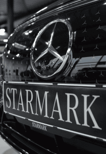 SensorSafe nummerpladeramme fra Skomø – tilpasset Mercedes med Starmark-logo